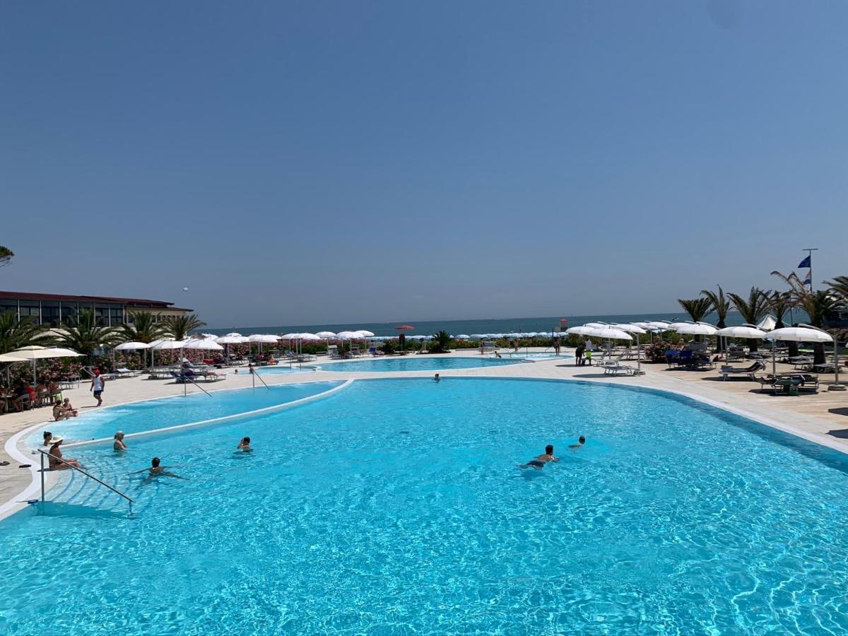 Villa Greif Pineta Lignano Sabbiadoro Exterior foto